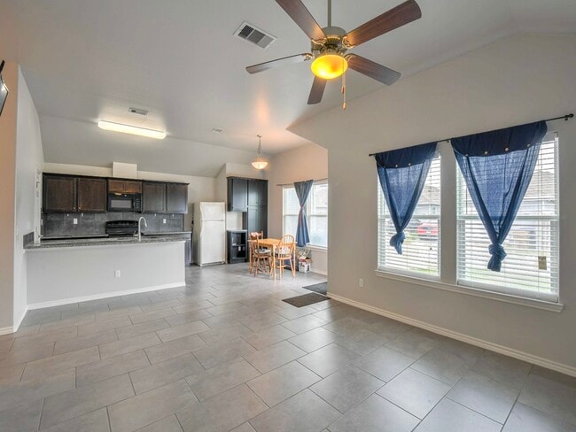 Building Photo - 3635 WL Breeding Dr