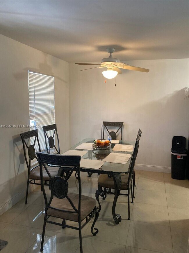 Photo - 4737 NW 5th Ave