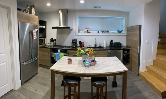 Photo - 2854 N Racine Ave Unidad 1