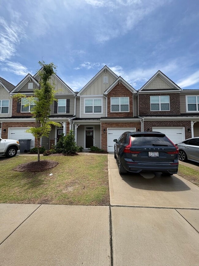 Building Photo - 3BR/2.5BA Townhome in Harrisburg Village