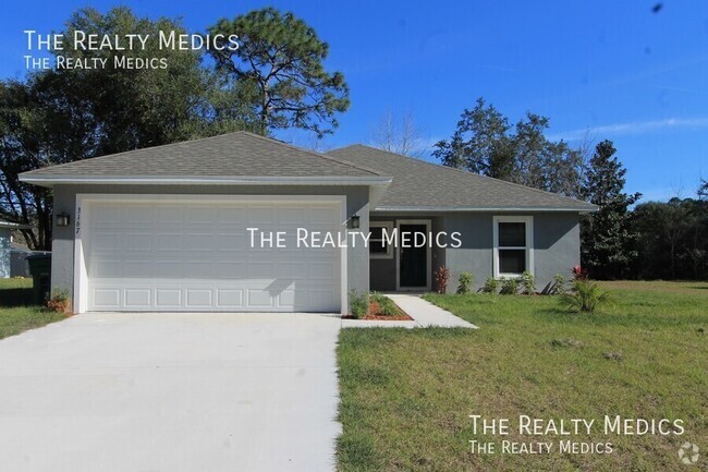 Building Photo - BEAUTIFUL 3/2 w/office HOME in Deltona