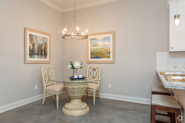 2 BR, 2 BA - 982 SF