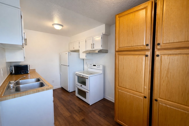 Photo - 1990 Eagle St Unidad 4