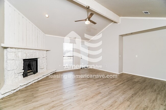 Photo - 8009 E Lansing St