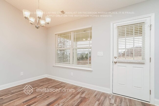 Photo - 737 Cedar Ln