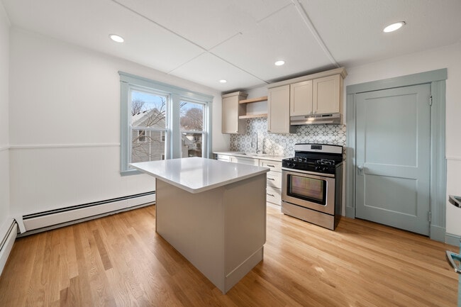 Photo - 69 Endicott St Unit #3