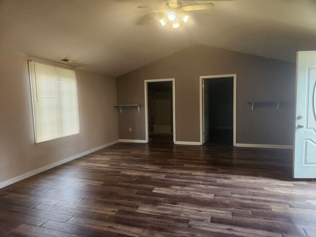 Photo - 3 Bedroom - 2 Bath in Auburn - Ranch
