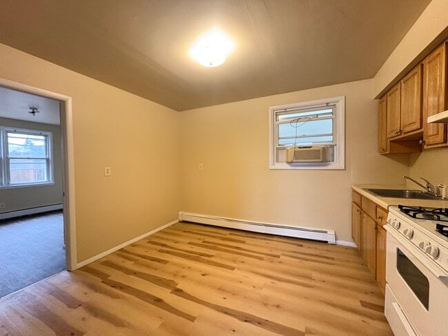 483 Ave A 5 - 485 Avenue A Unit 5