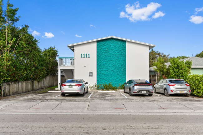 Building Photo - 1111 N Federal Hwy Unit 6 Rental