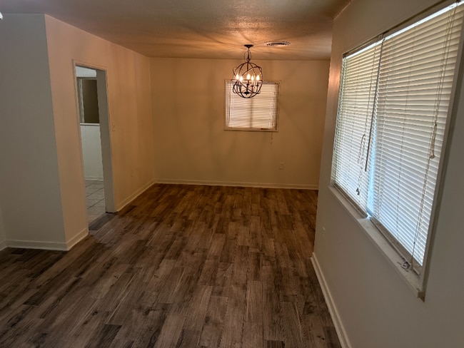 Photo - 3049 Lakewood Dr