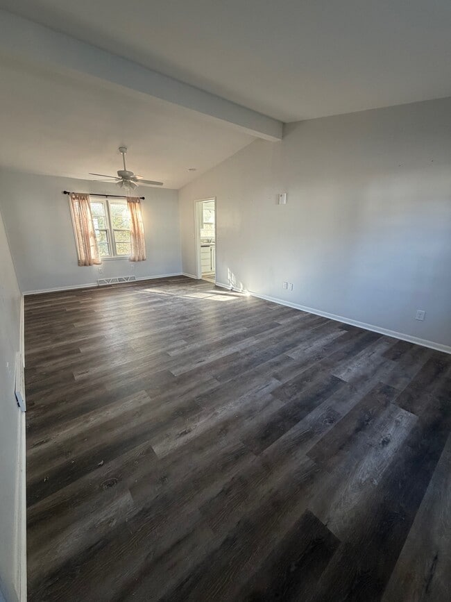 Photo - 618 Christopher St