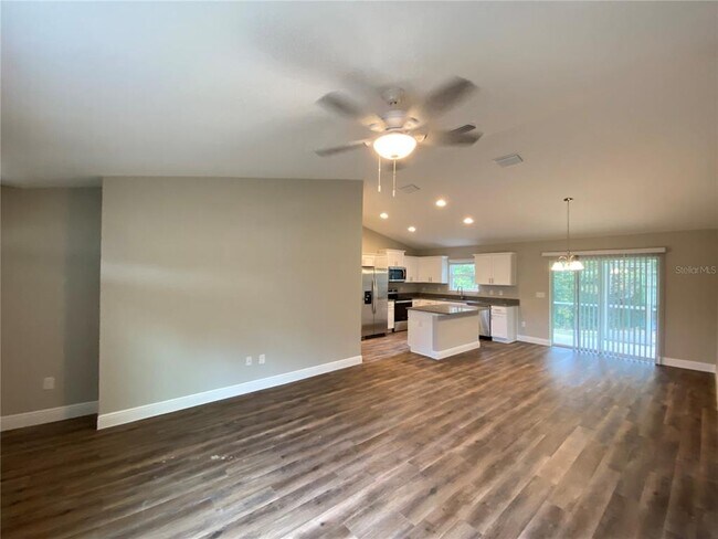 Photo - 207 Locust Ln Dr