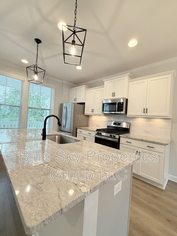 704 Carraway Garden Dr