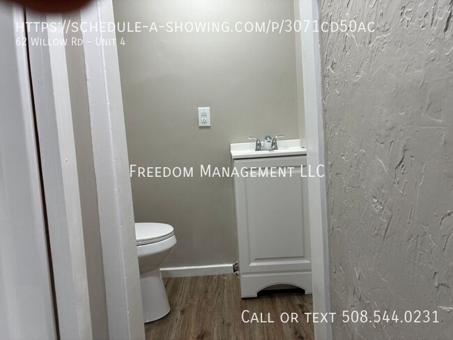 Photo - 62 Willow Rd Unit 4
