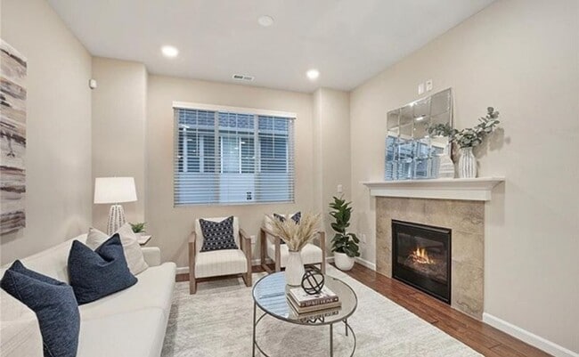 2725 197th Pl SW