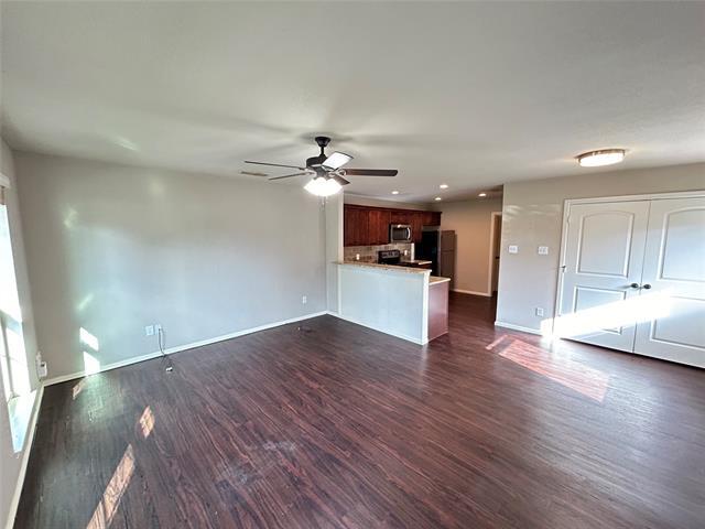 Photo - 221 E Cooper St