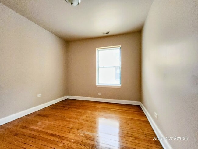 Photo - 4840 W Adams St Unit 2S