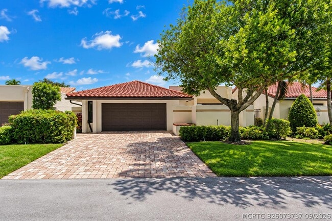 21460 Laguna Dr