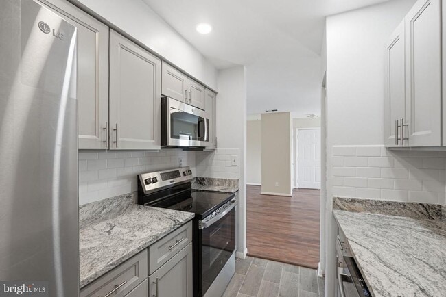 Photo - 13408 Shady Knoll Dr