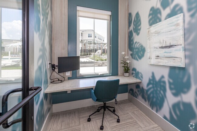 Business Center/Focus Room