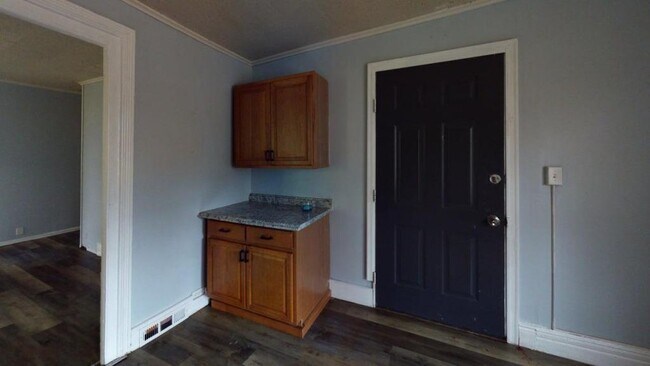 Photo - 10 Locust St