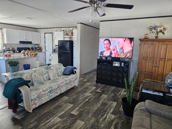 Photo - 9722 Scepter Ave