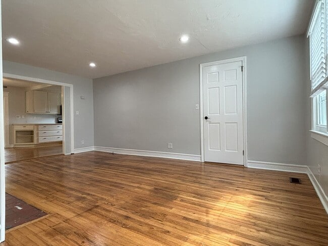 Photo - Get on over to Glendale!