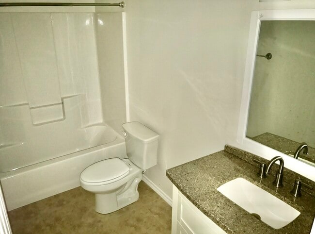 Photo - 2901 Linda Vista St Unit A