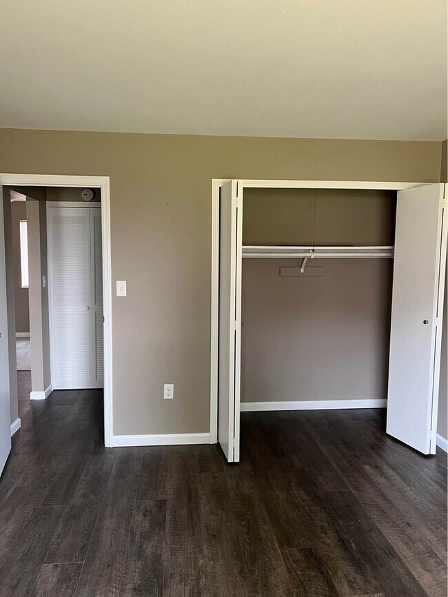 Bedroom Closet - 2275 N Cable Rd Unit 1