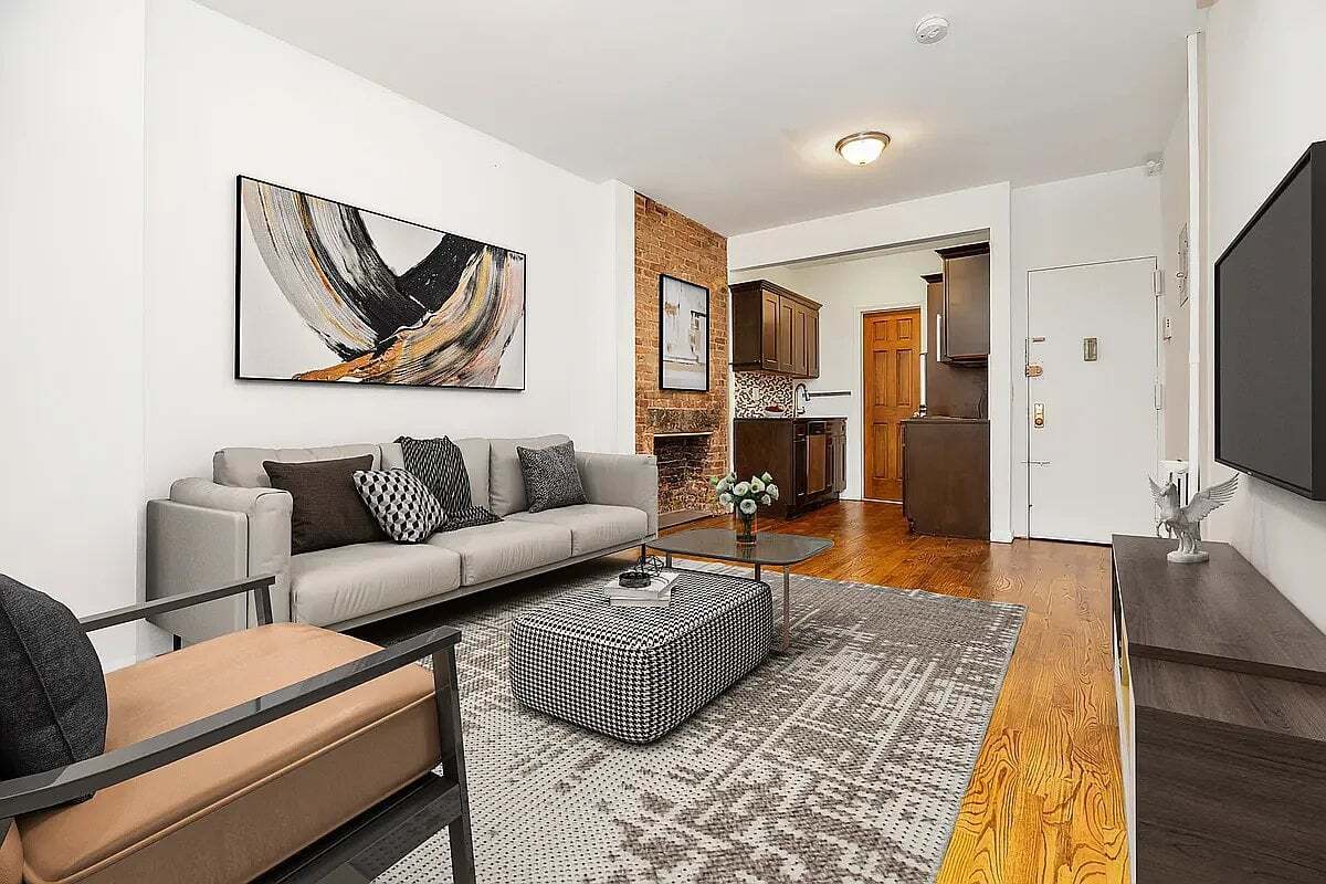 Photo - 130 Allen St Unit 4