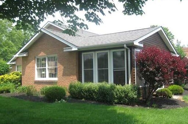 Photo - 121 Clubhouse Cir