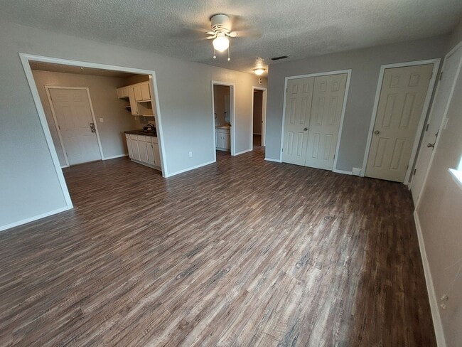 Photo - 301 N Louisiana St Unit 2