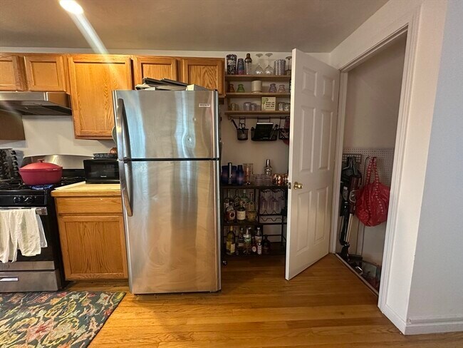 Photo - 174 Calumet St