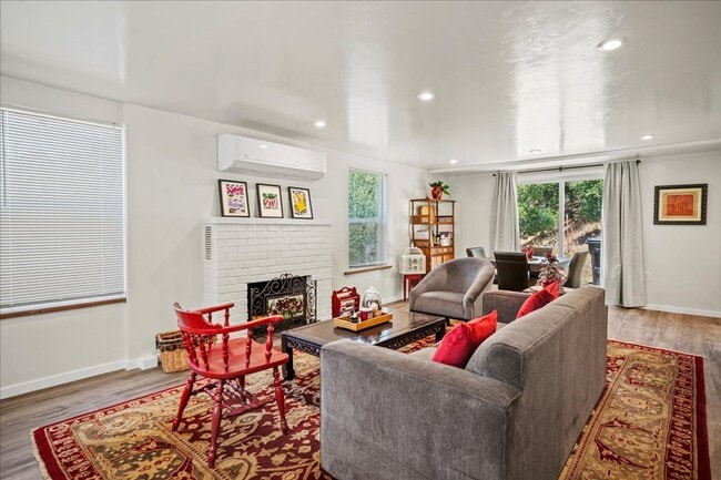 Photo - 273 W Carmel Valley Rd Unit B