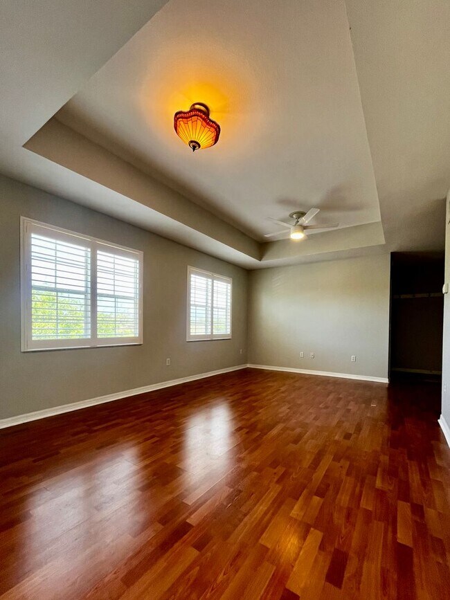 Photo - 1/1 unit available now for annual lease Unit 203