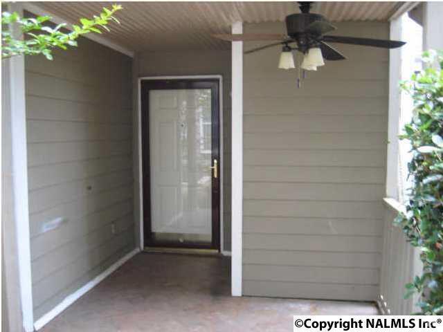 Building Photo - Ground Floor Condo in Madison City