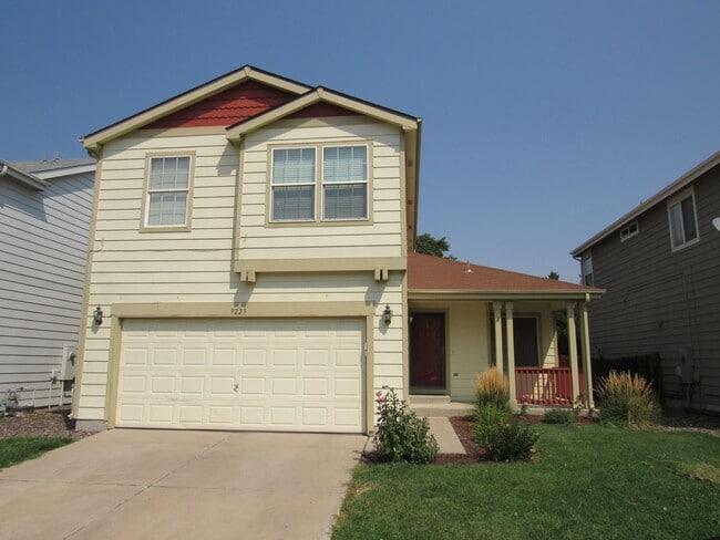 Building Photo - Bright and well maintained 4 bed, 3 bath h... Rental