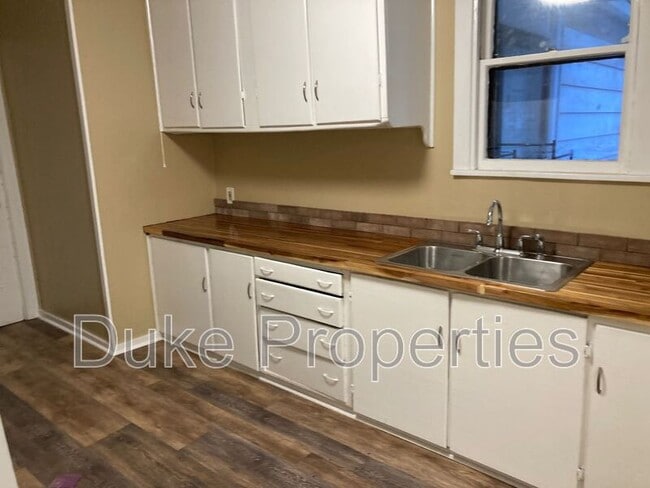 Photo - 431 W State St Unit Apt 2