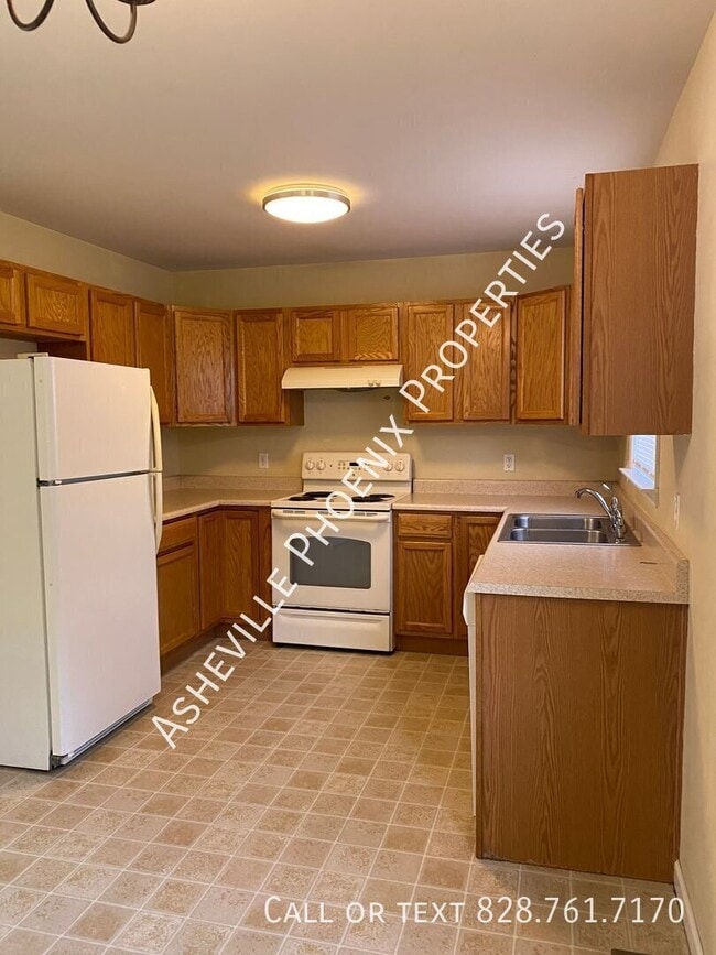 105 Woodcreek Cir