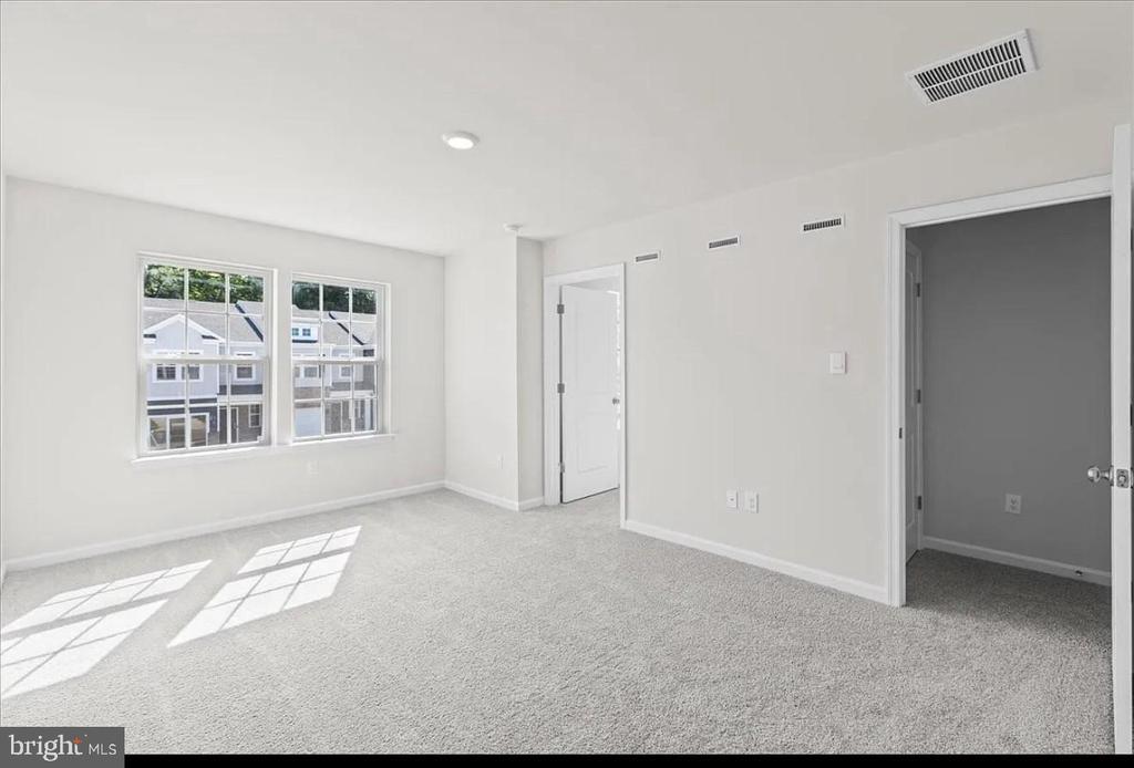 Photo - 31 Whaler Dr