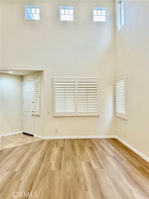 Photo - 430 Mackena Pl