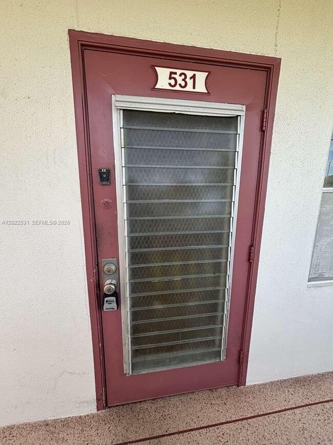 Building Photo - 531 Fanshaw M Unit 531