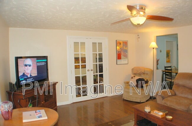 Photo - 1439 S W Ave