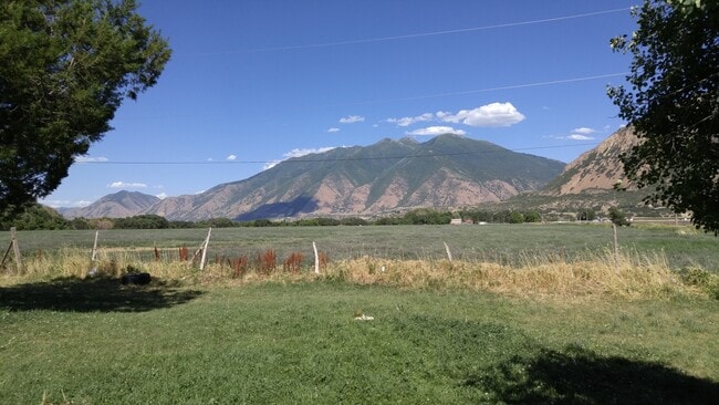 Photo - 3 bedroom 1 bath home in south Spanish Fork