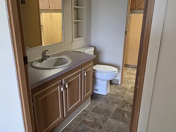 Photo - "Charming 4-Bedroom Retreat with Cozy Fireplace in Woodburn – 1900 Sq Ft of Comfort!"
