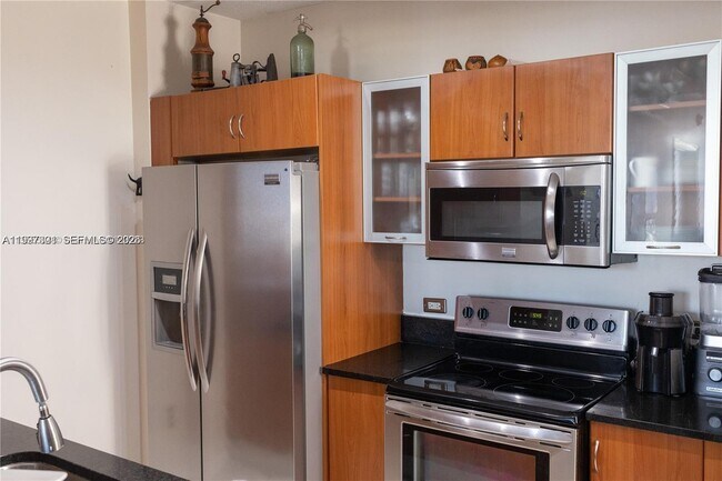 Photo - 2775 NE 187th St Unit 629