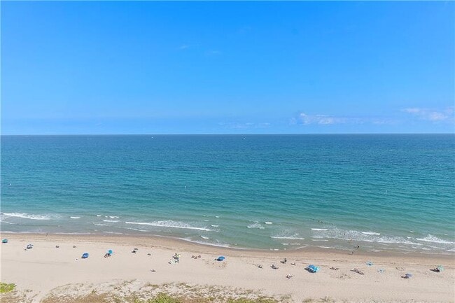Building Photo - 1900 S Ocean Blvd Unit 8P