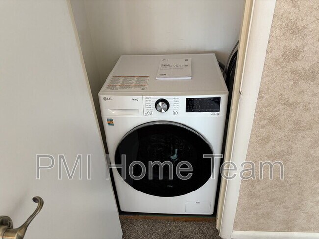 Photo - 5725 S 2050 W