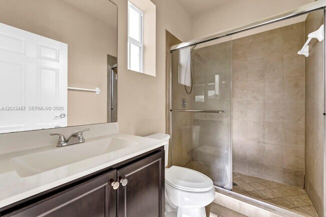 Photo - 134 SE 28th Ter