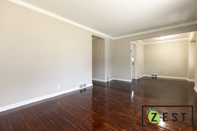 Photo - BEAUTIFUL 3 BEDROOM 1 BATH OPEN HOUSE 3/20 4-4:30 PM